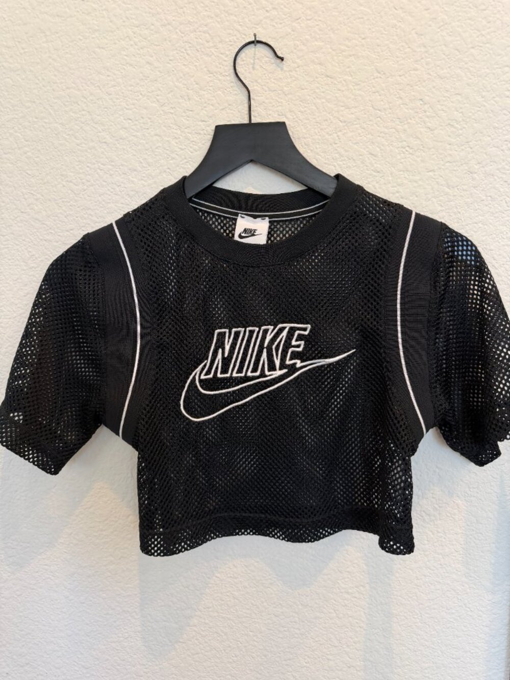 Nike Black Mesh Cropped Top White Logo Short Sleeve Jersey – Women's Small